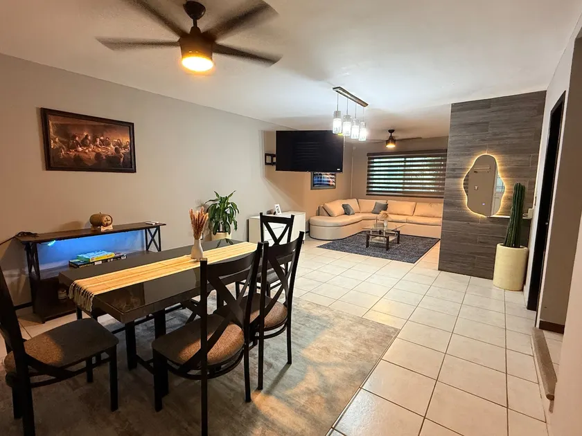 Yaya's house - Image 1