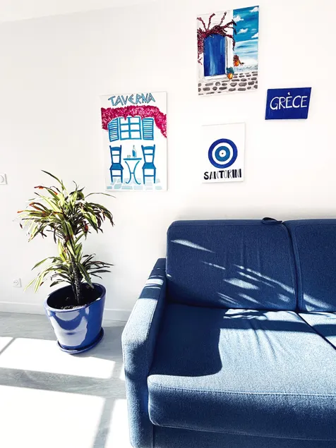 Santorini Epinal Getaway (Air Conditioned) - Image 1