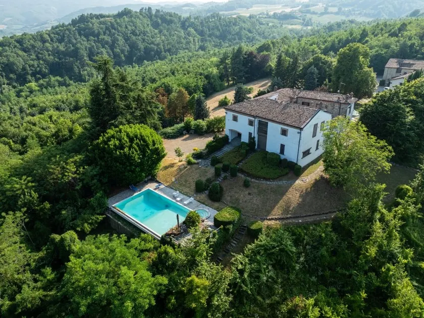 Villa Caiano pool with view - Image 1
