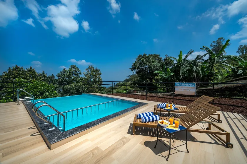 Ratan Villa - Image 1