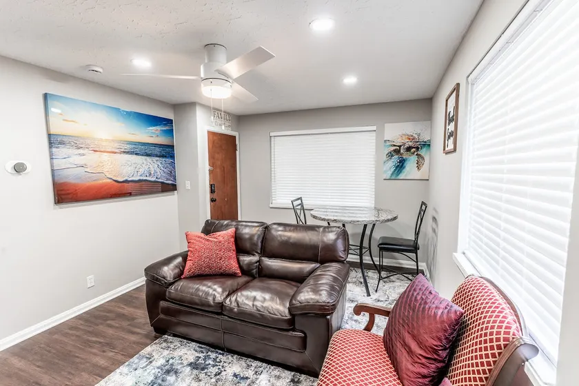 Extended Stay 2 bed Suite in Kettering - Image 1