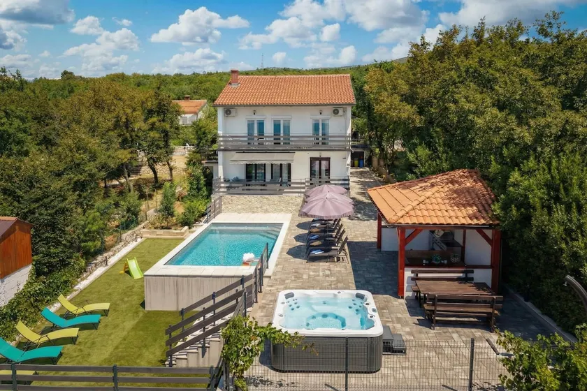 Villa Natali With Pool And Sea View - Image 1