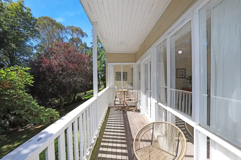 Ross Cottage - Image 1
