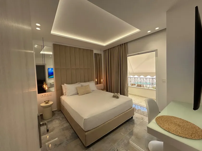 KLEOPATRA'S Luxury Suite - Image 1