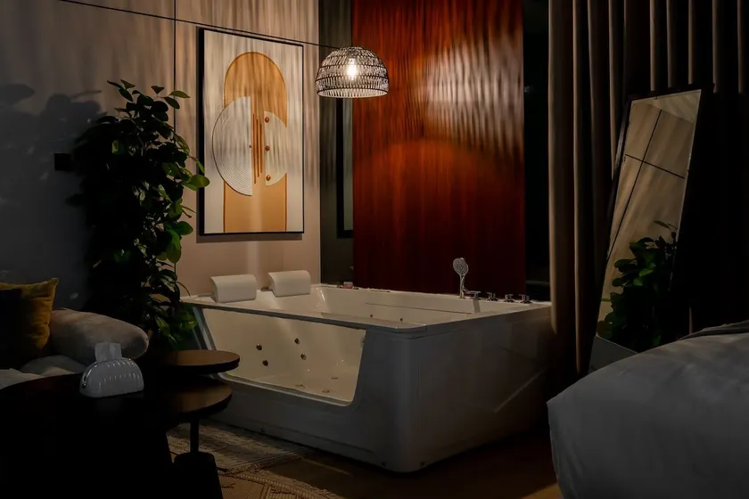 Studio with Jacuzzi 220 - Image 1
