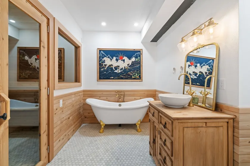 8ft Ceilings Basement Sauna Retreat - Image 1