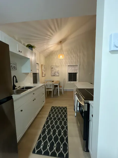 Modern Cottage on the shore - Image 1