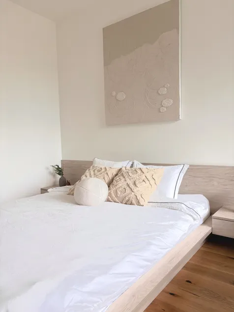 Free Parking • Modern Apartment - Image 1