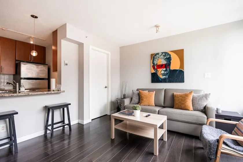 Pool/hot tub/gym at a pet friendly downtown condo! - Image 1