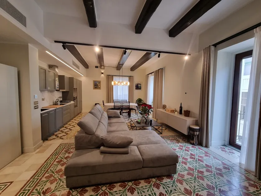 Old City Loft - Image 1