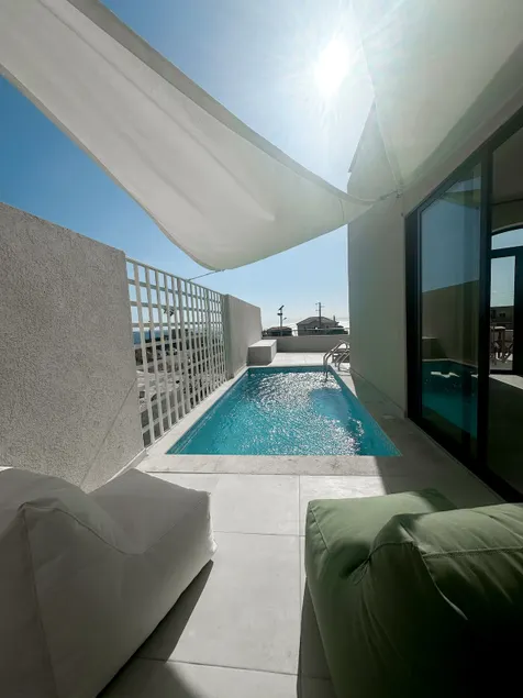 Sol Pool Chalet 1 - Image 1