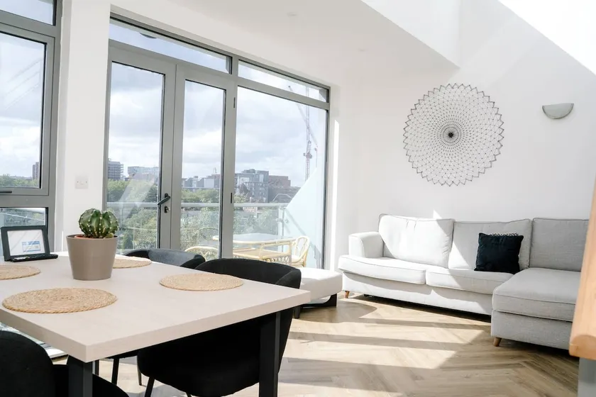 Penthouse in Liverpool One with secure Parking - Image 1