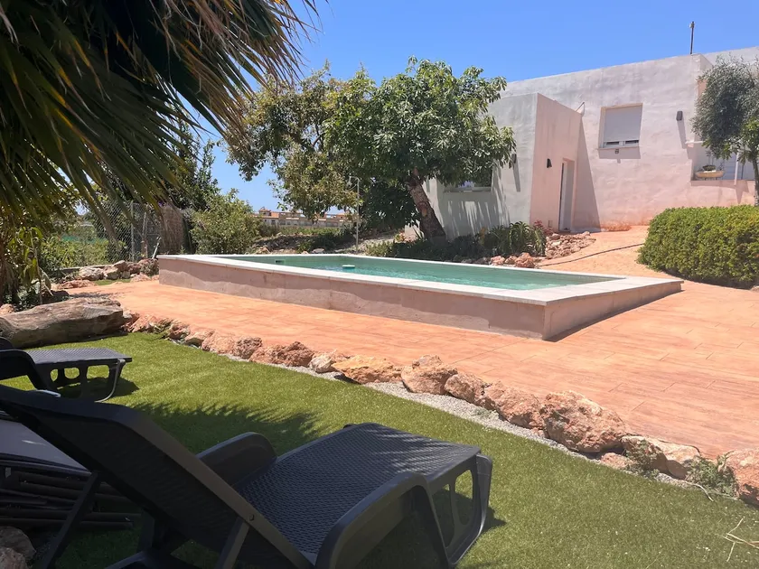 Fabulous villa with a pool. - Image 1