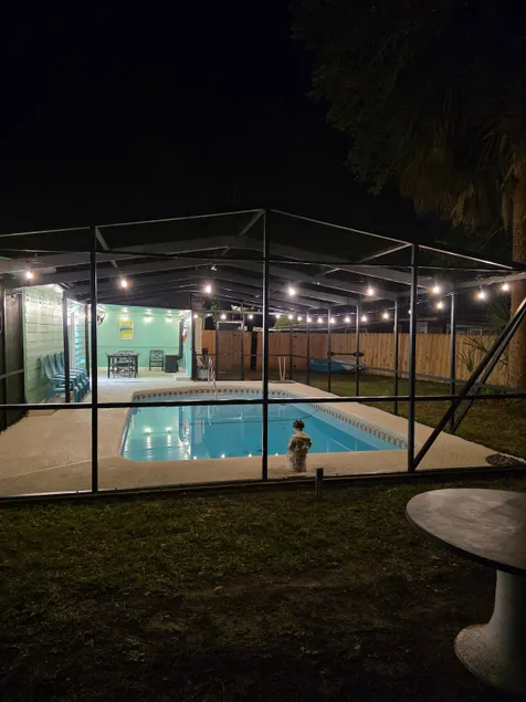 Captain's Corner, w/Heated Pool & 4 kayaks - Image 1