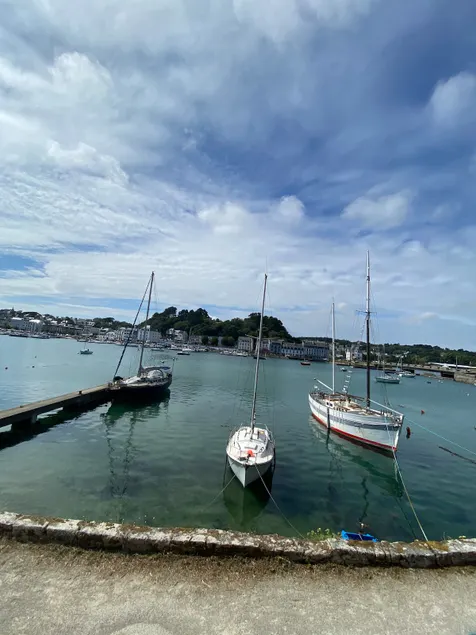 A retreat facing the sea - Image 1