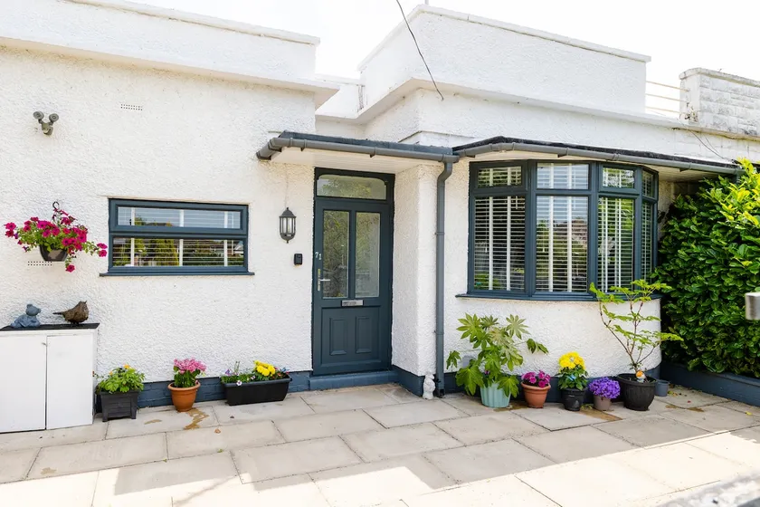Entire Home at 71 Rood Hill. - Image 1