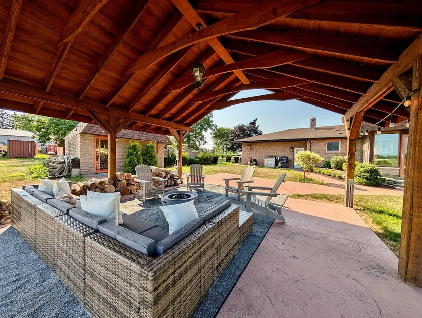 6BR/3BA Rustic Bliss Among the Vines - Image 1