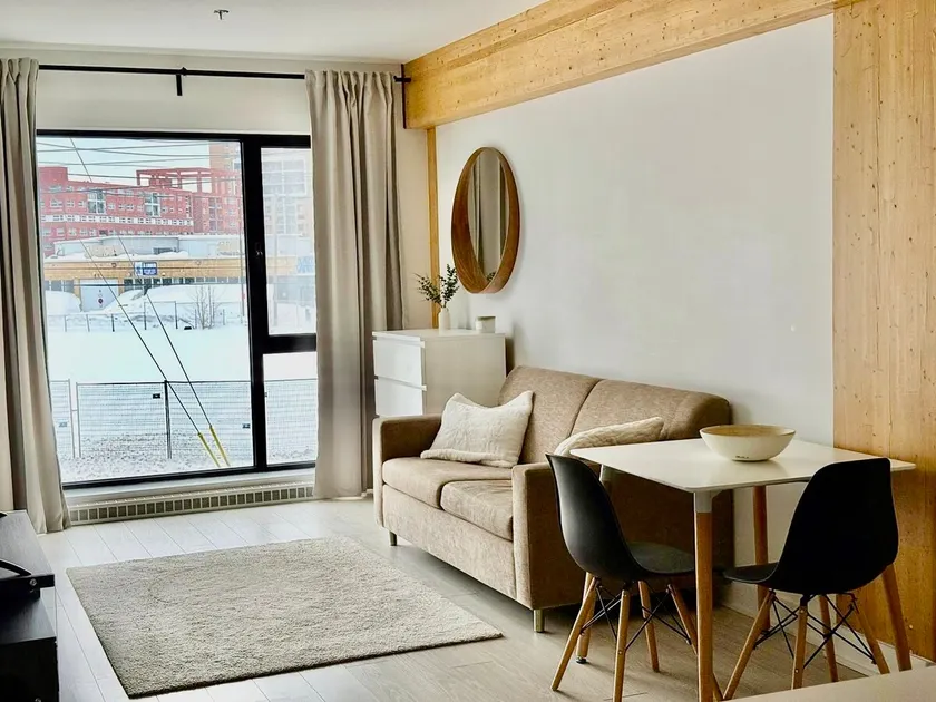 Amazing 1-BDR in The Heart of Downtown MTL | 43 - Image 1