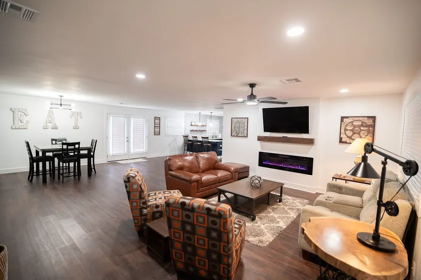 Oak Crest Corner | Rose District - Image 1