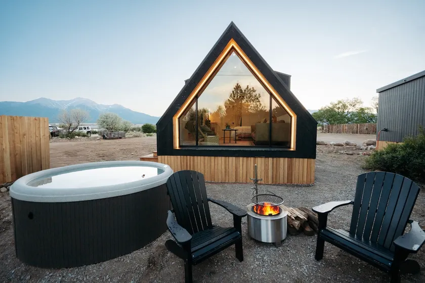 Romantic Mountain Chalet on the Arkansas River! Y - Image 1