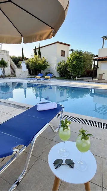 SeawoodBreeze - 3BR Family Villa with Pool, Garden & BBQ near Beach - Image 1