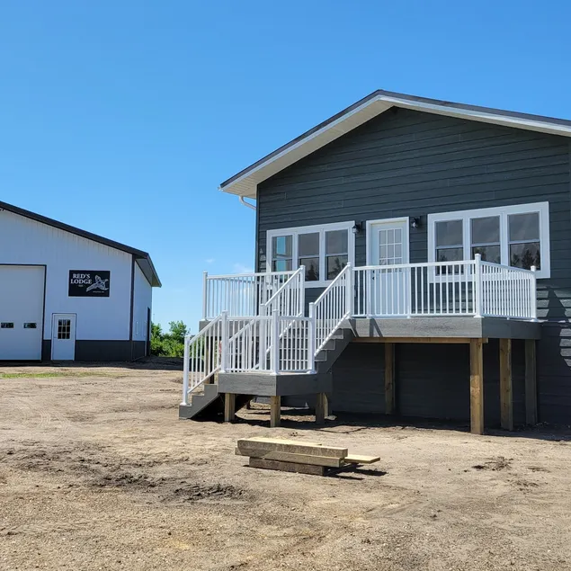 Red's Lodge LLC - Image 1