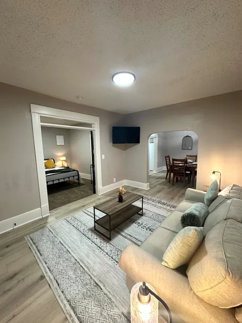 City Nest In Delano - Image 1