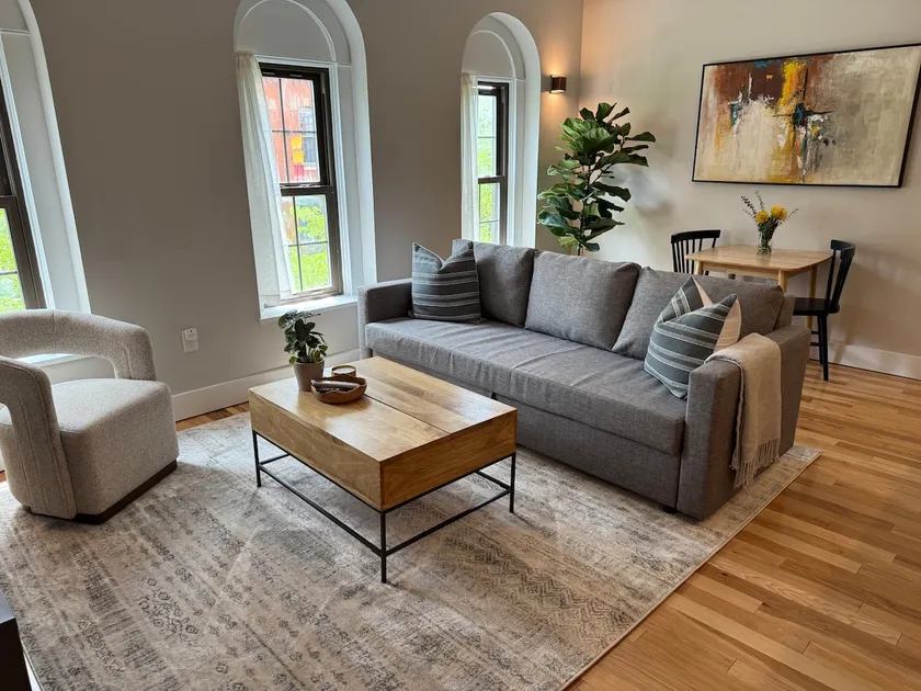 Modern Apt - In the Heart of Downtown Ann Arbor - Image 1