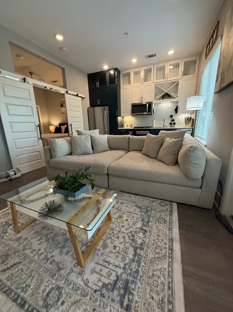 Southern Comfort Suite (Atlanta) - Image 1