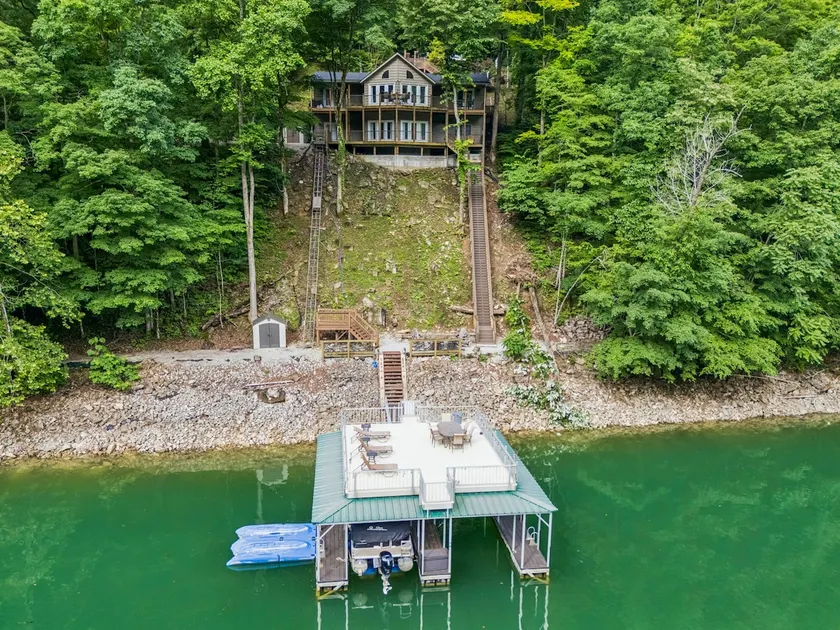 Heaven on Hiawatha Ln - Image 1