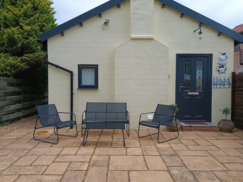 The Old Farm Shop - Image 1