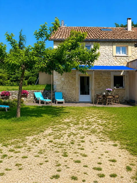 Les Lavandes Gîte - Peaceful - Parking - Bicycle - Image 1