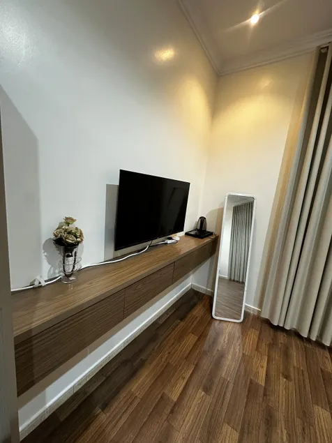 A room with a nice view. - Image 1