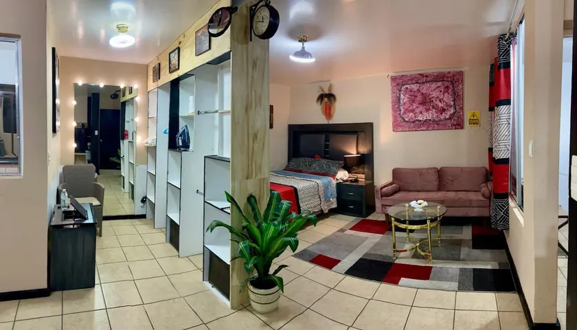 Private loft 5 minutes from the Garita Airport and downtown - Image 1