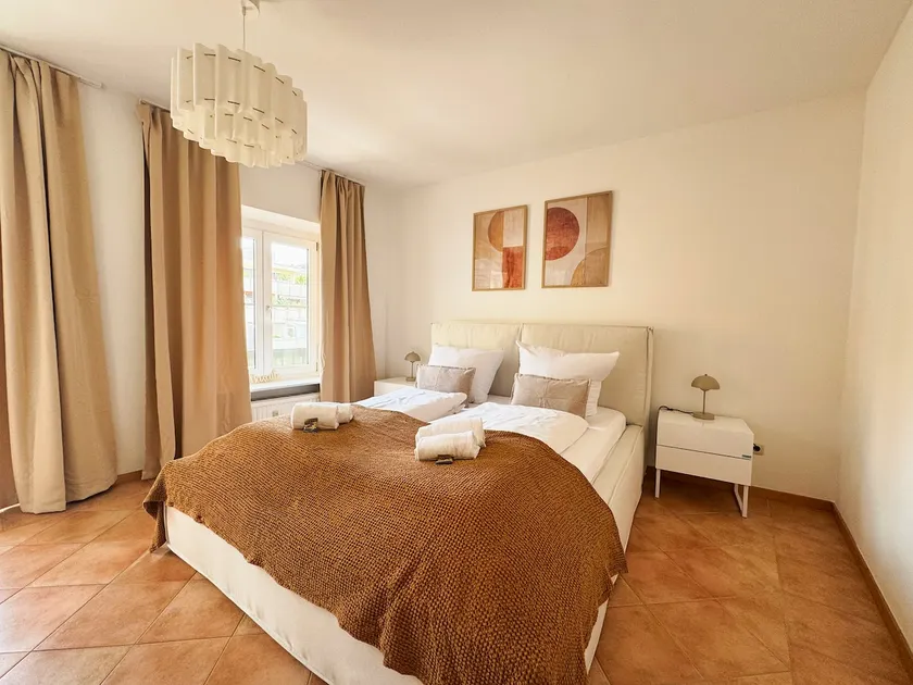 NEW city sol apartment-center-private parking - Image 1