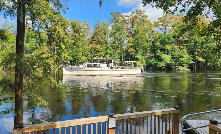 The River House~Water Front~Dock~Newly Renovated - Image 1
