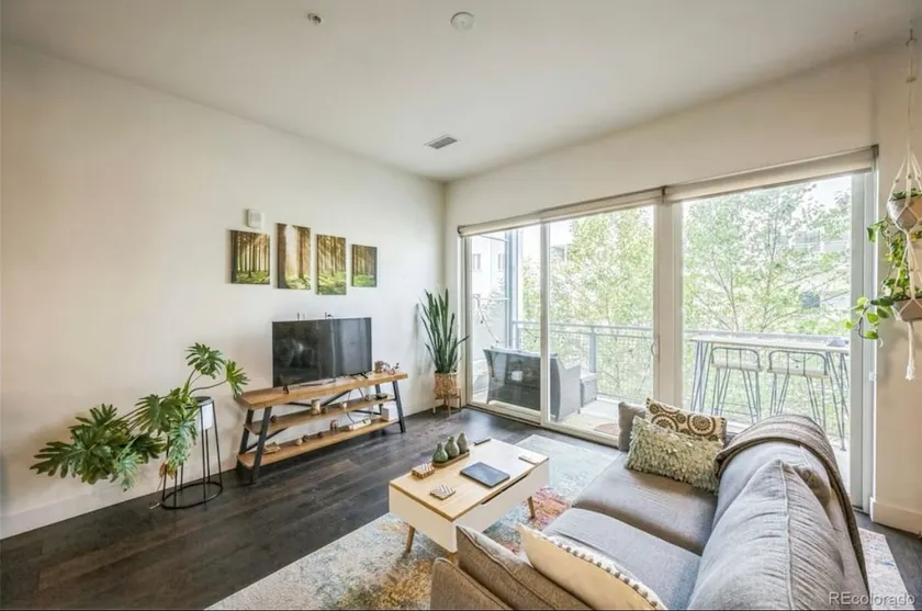 Downtown RiNo New Modern Condo - Image 1