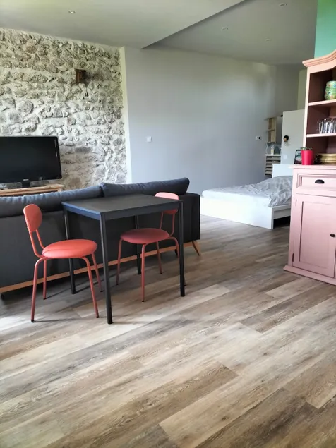 Nice Provençal stopover – close to Avignon - Image 1