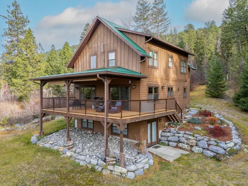 Flathead Views Orchard - Family Retreat - Image 1
