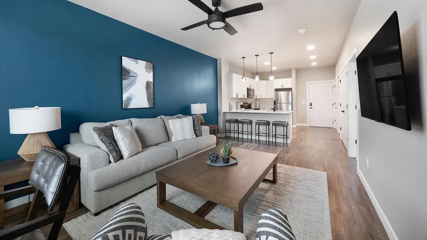 Landing | Amazing 1BD, Clubhouse - Image 1