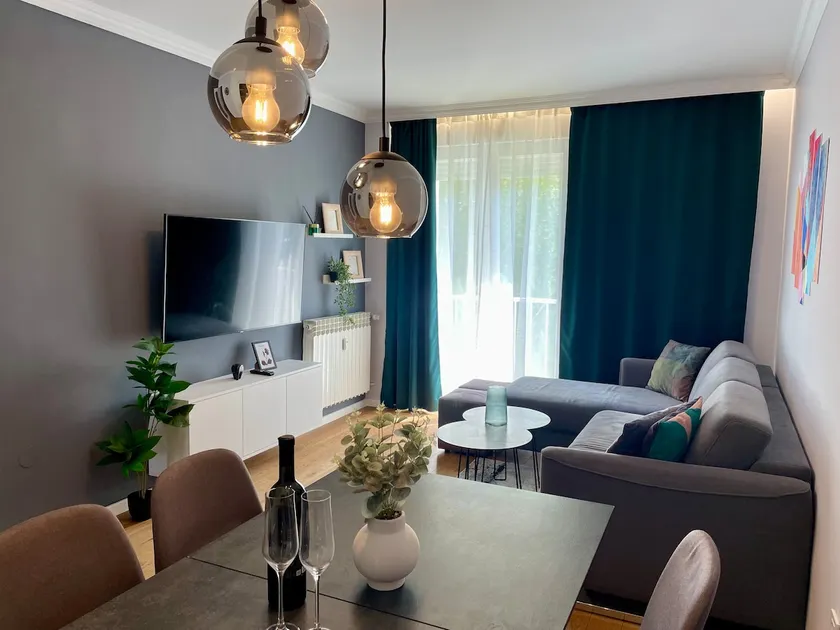 Siget 2BR Modern Retreat - Image 1