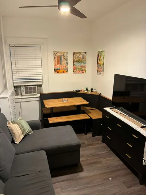 Cozy JSQ Apartment - 20 Mins to NYC! - Image 1
