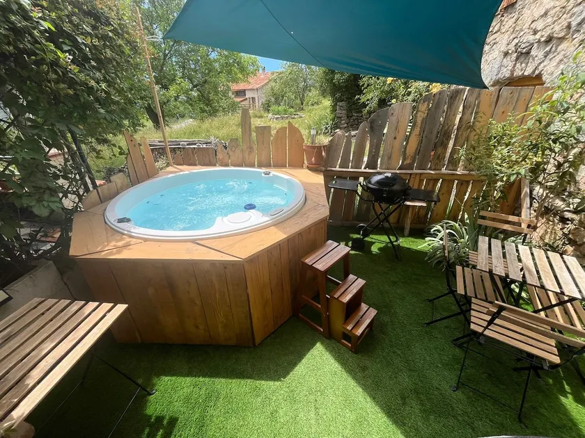 La Maison Chamatte with Jacuzzi - 2 to 4 people - Image 1
