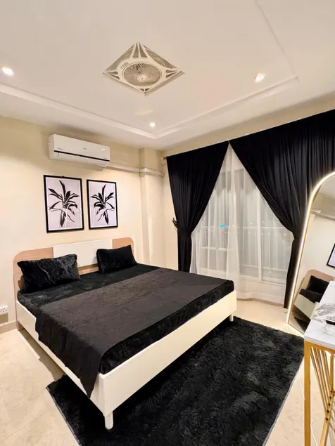 The Oliver Sky Suite - Image 1