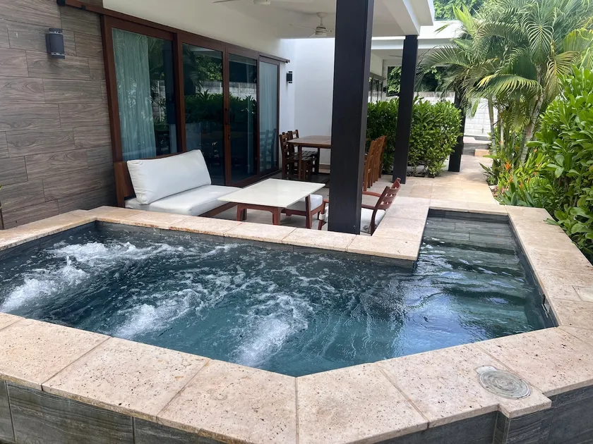 Paradise in Guatemala Villa La Mar C12 Jacuzzi - Image 1