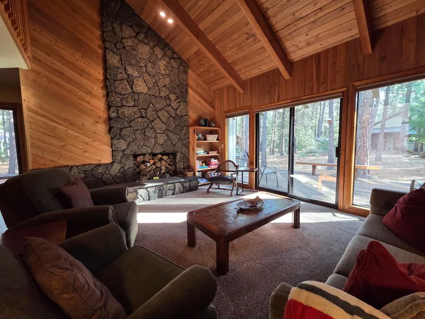 Cedar & Sage Cabin - Image 1