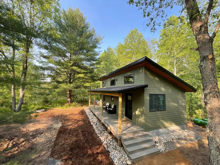 Secluded Hot Tub Hide-A-Way Retreat - Image 1