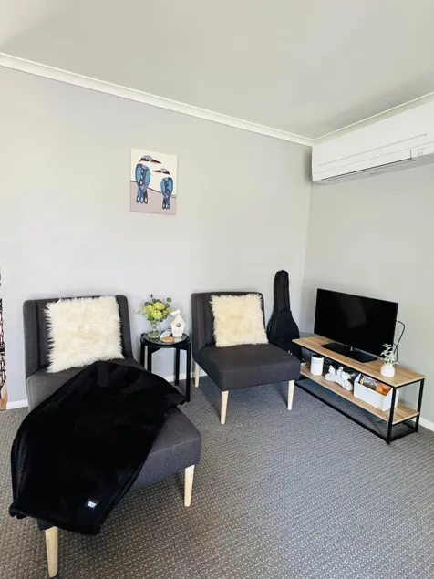 BlueSky Retreat | Peaceful cosy house | Stanthorpe - Image 1