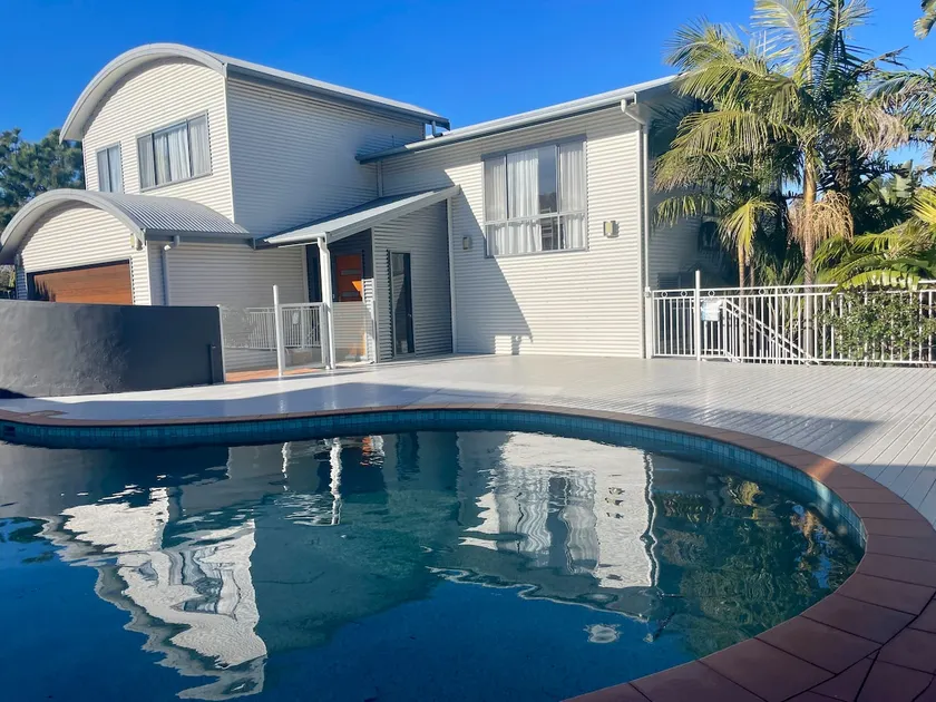 Coastal Escape: Pool & Ocean Views - Image 1