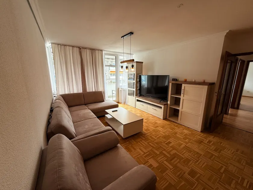 Modern apartment for 6 near Cologne & Düsseldorf - Image 1